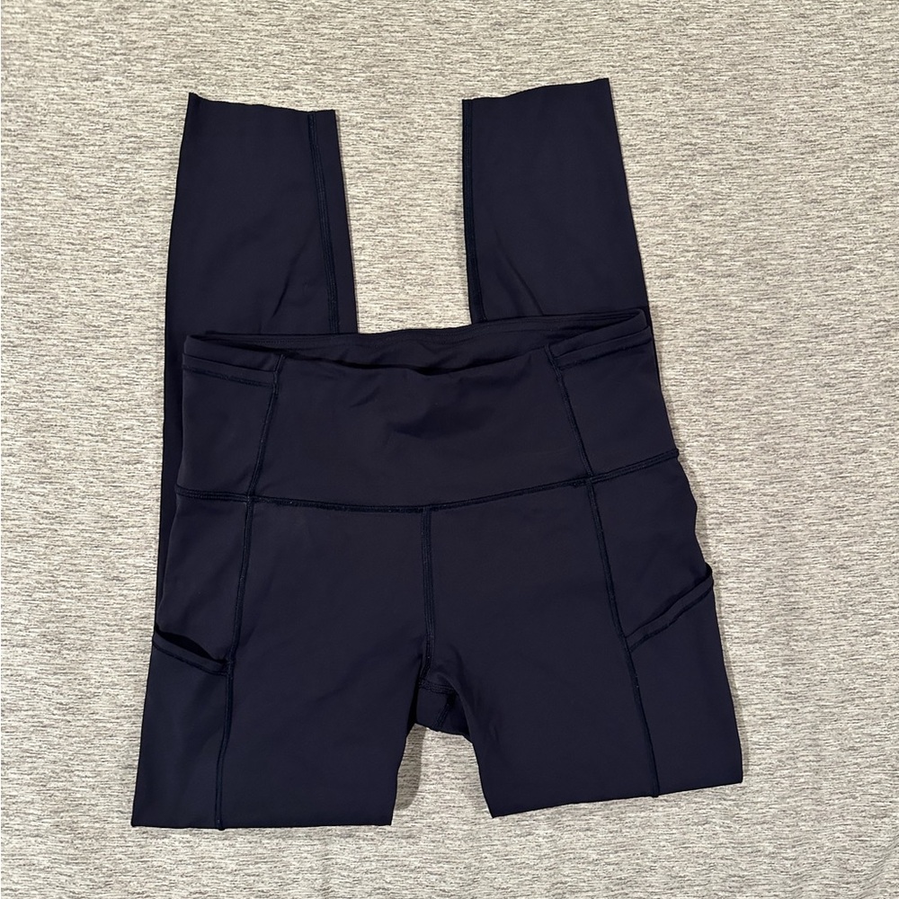 Lululemon in movement 25"